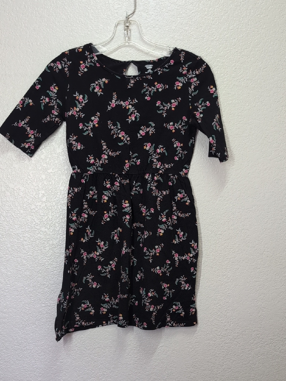 Old Navy 👗 | Girls | Black Floral Dress | Size: Large (10/12) | Color Black